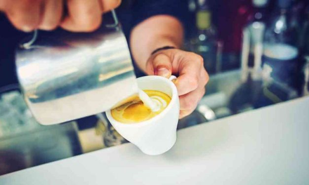 Kako Skuhati Kavu bez Aparata za Kavu | 4 Brza Načina Pripreme